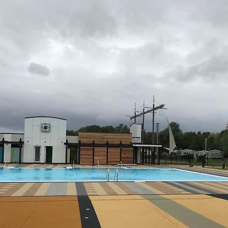 Muscovy Lodge With Hot Tub At Tattershall Lakes Country Park מראה חיצוני תמונה
