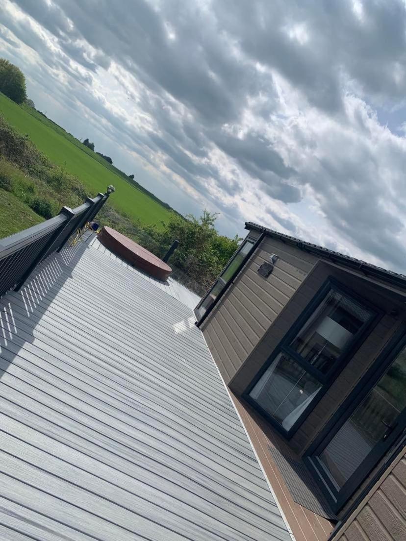 Muscovy Lodge With Hot Tub At Tattershall Lakes Country Park מראה חיצוני תמונה