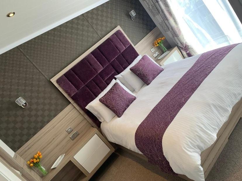 Muscovy Lodge With Hot Tub At Tattershall Lakes Country Park מראה חיצוני תמונה